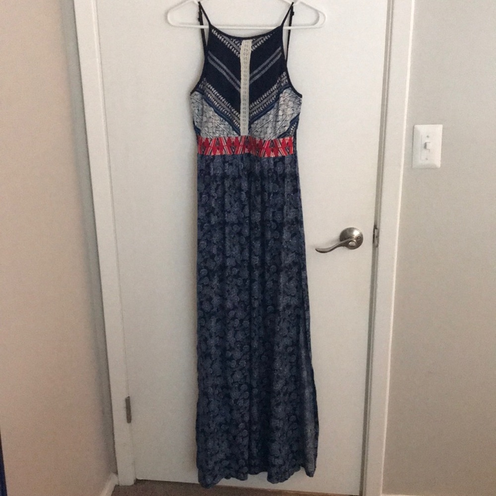 Sundress.. split on side - Picture 2 of 3
